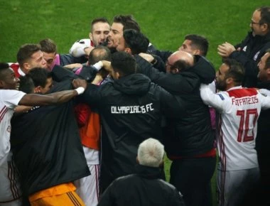 «Είστε οι πρώτοι μάγκες - Πετύχατε κάτι τρομερό», είπε ο Μαρτίνς στους παίκτες του